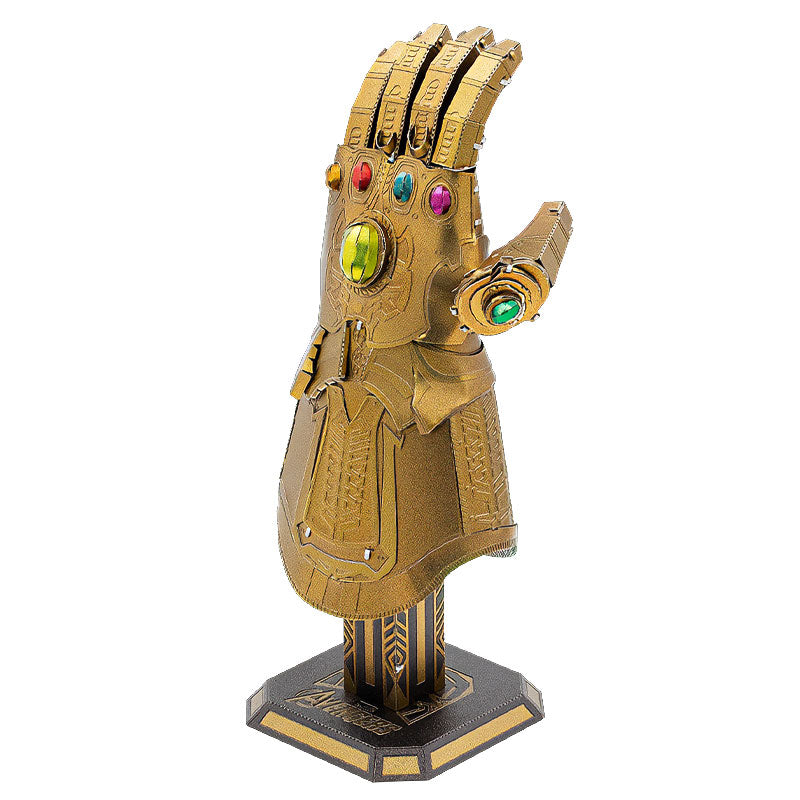 Playmore-Metal-Earth-MMS328N-Marvel-Infinity-Gauntlet-Thanos.jpg