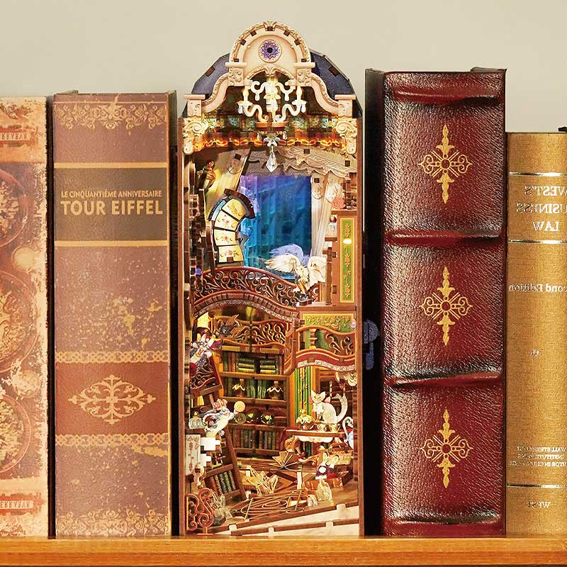 Magical Library Booknook Tonecheer