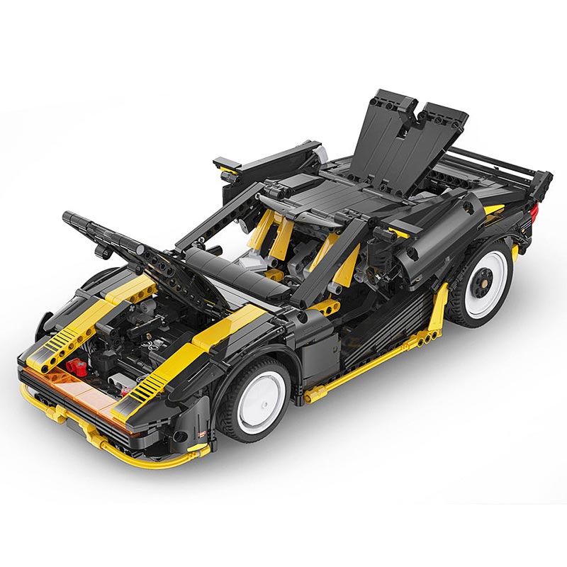 Cyberpunk Quadra Turbo V-TEC 1682 Piezas Escala 1:10
