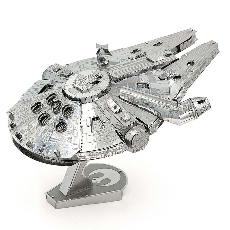 Playmore-Starwars-Metal-Earth-ICX200B-halcon-milenario-Puzzle3D-Premium.jpg
