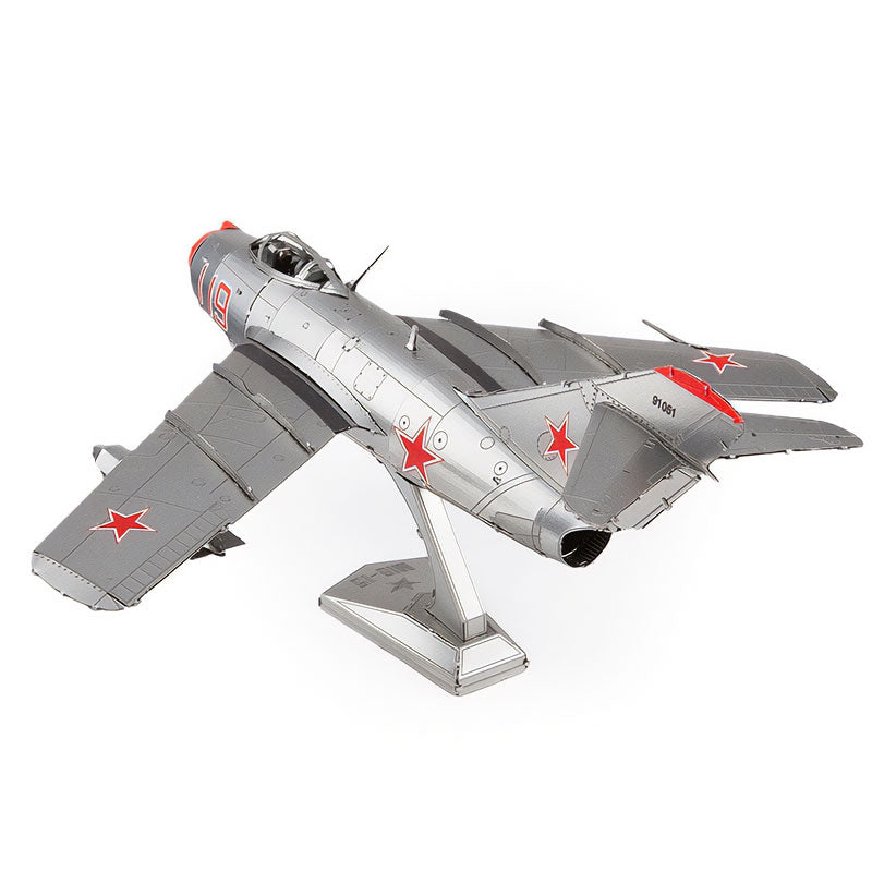 Caza MiG 15 Soviet Metal Earth