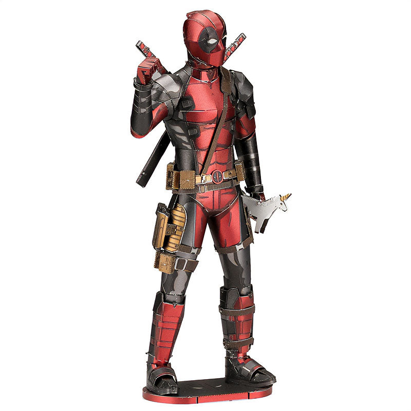Playmore-Metal-Earth-MMS326-Marvel-Deadpool-Metal-Earth-Perfil2.jpg