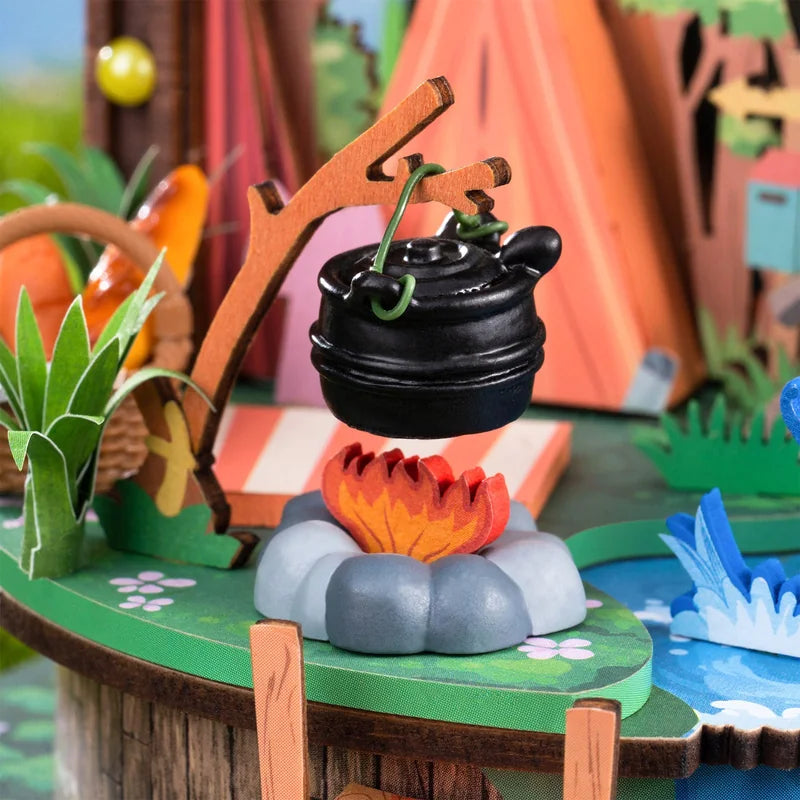 Moomintroll's Forest Camp Robotime DA010 · Playmore