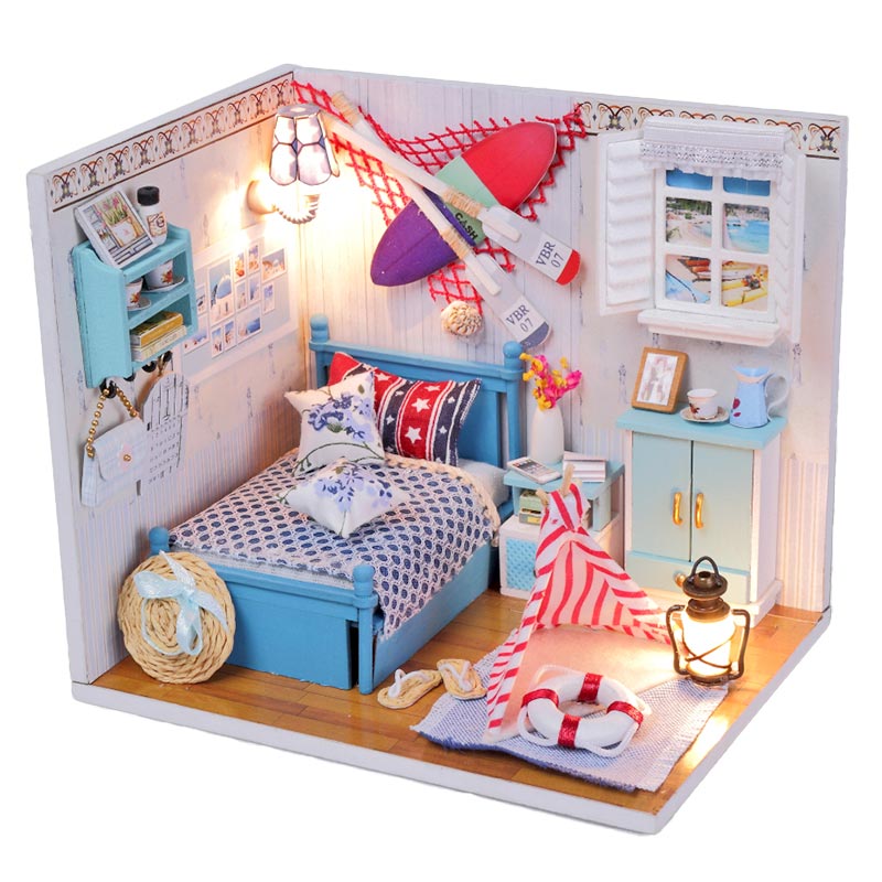 Brandon's Room Mini Casita Armable con Caja Exhibidor Hongda