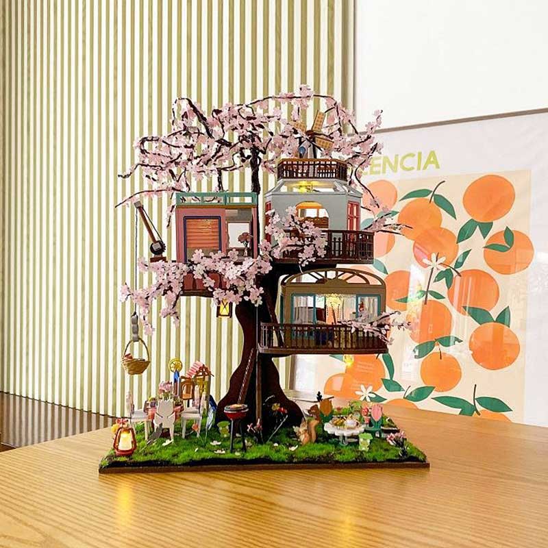 Sakura Tree House Miniatura Armable Exhibidor