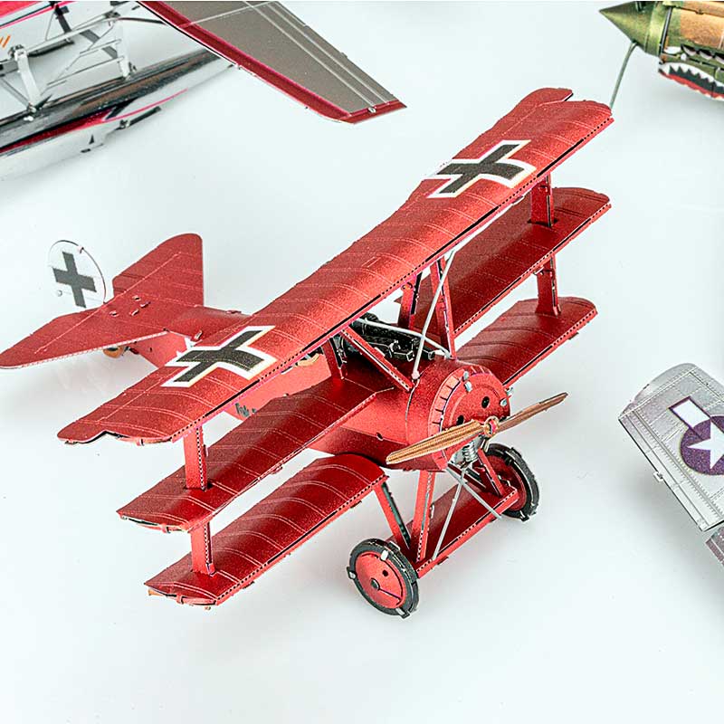 Triplano Fokker Dr.I del Baron Rojo Puzzle 3D de Metal Earth